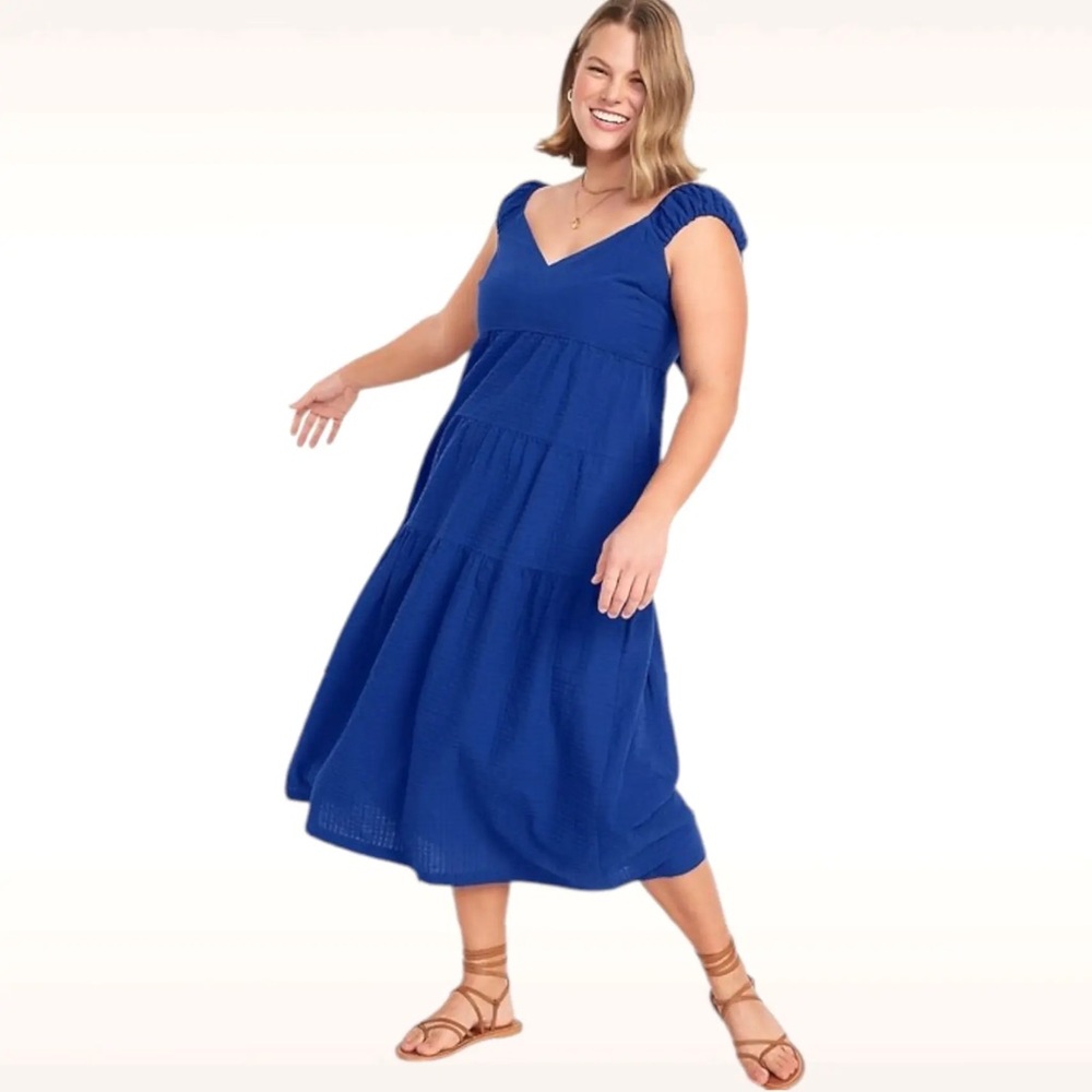 Old Navy Fit&Flare Tiered Seersucker Maxi Dress